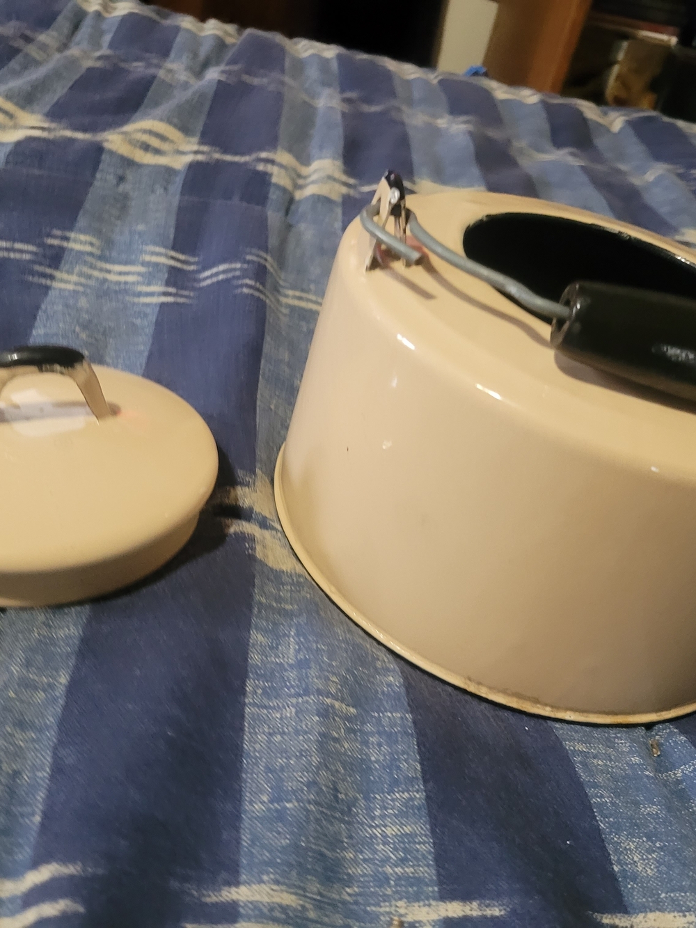 Cream Enamel Camping Kettle with Handle - Brand Unspecified